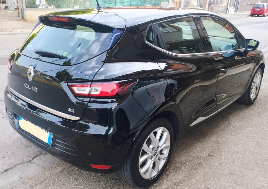 RENAULT CLIO 1.5 dci 90cv AUTOMATICA