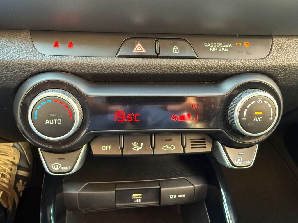 KIA STONIC 1.0 Benzina/HYBRIDA 100cv STYLE