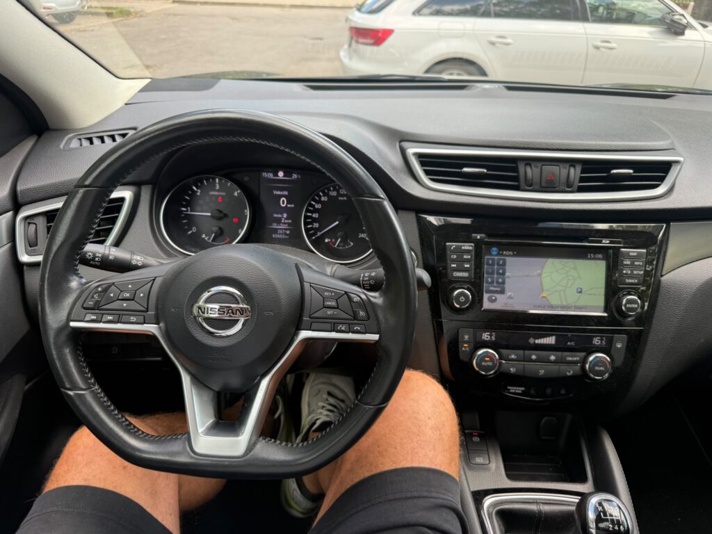 NISSAN QASHQAI 1.5 dci TEKNA 110cv
