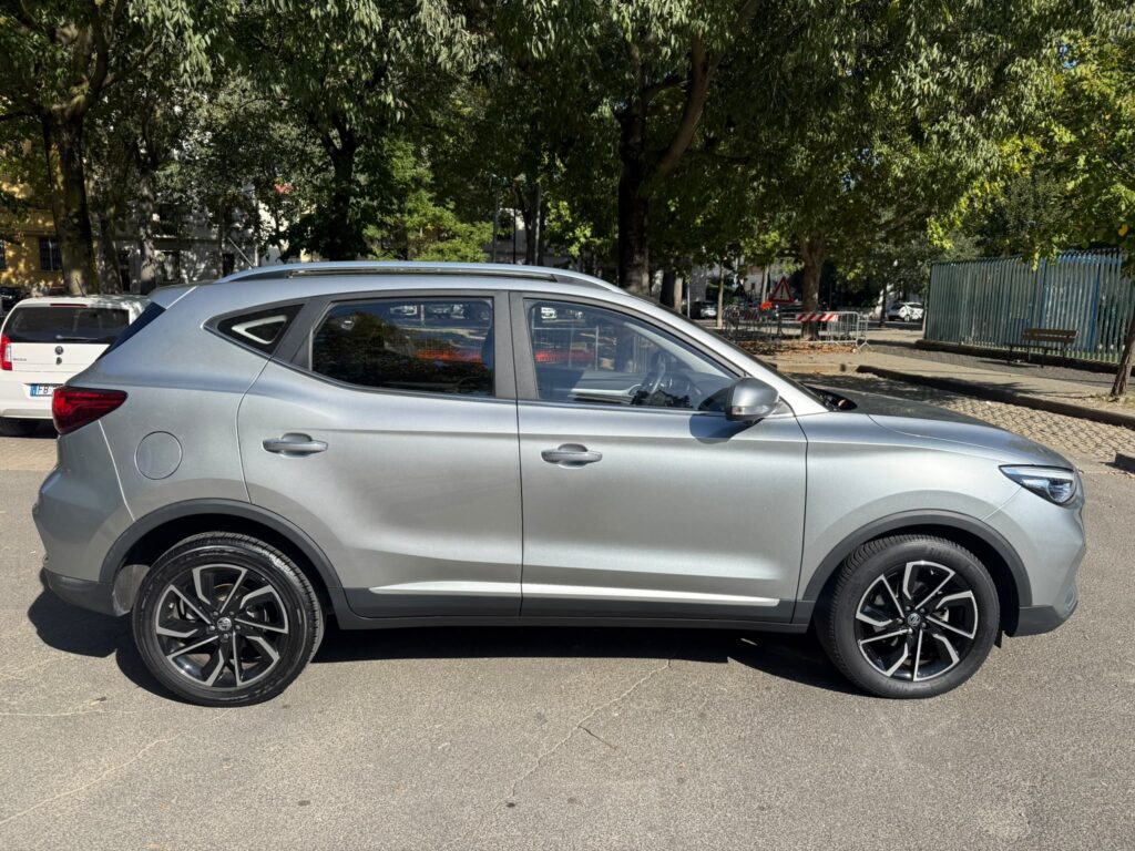 MG ZS 1.5 Benzina LUXURY