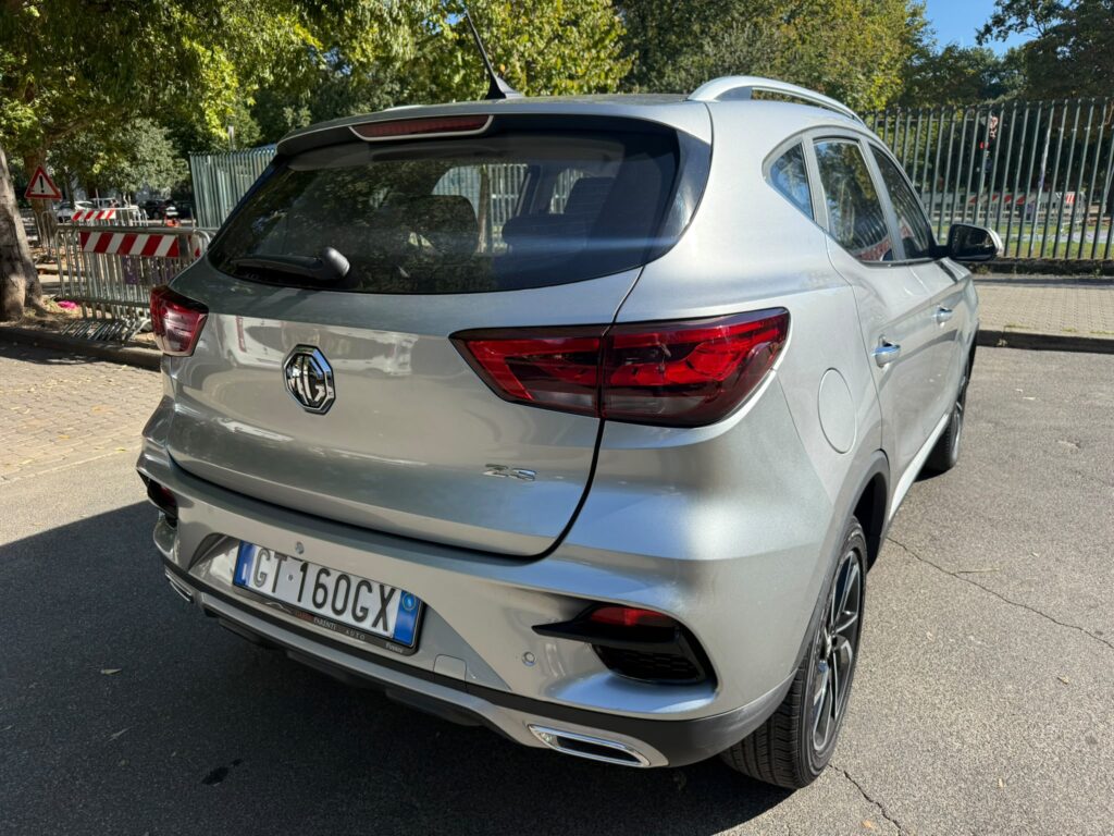 MG ZS 1.5 Benzina LUXURY