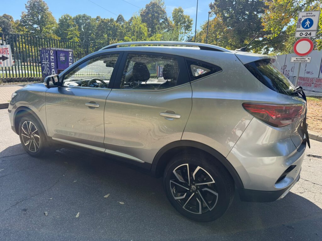 MG ZS 1.5 Benzina LUXURY