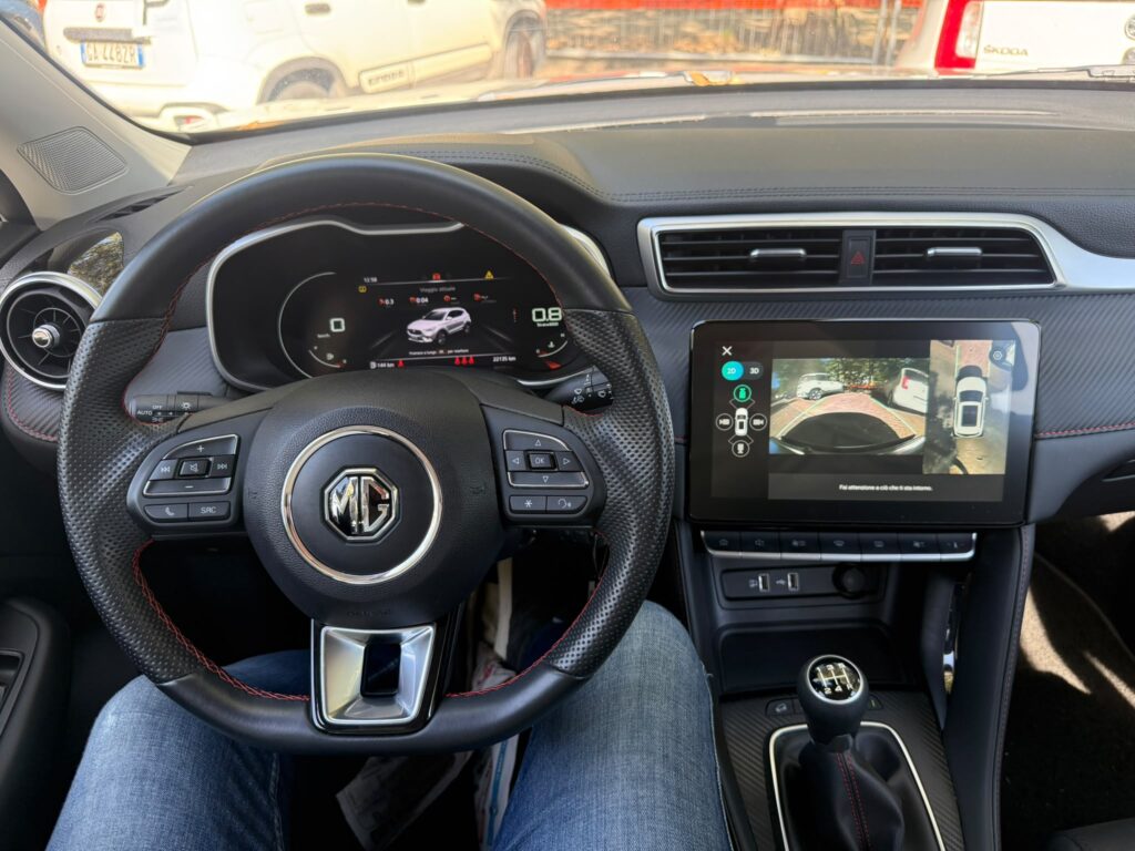 MG ZS 1.5 Benzina LUXURY