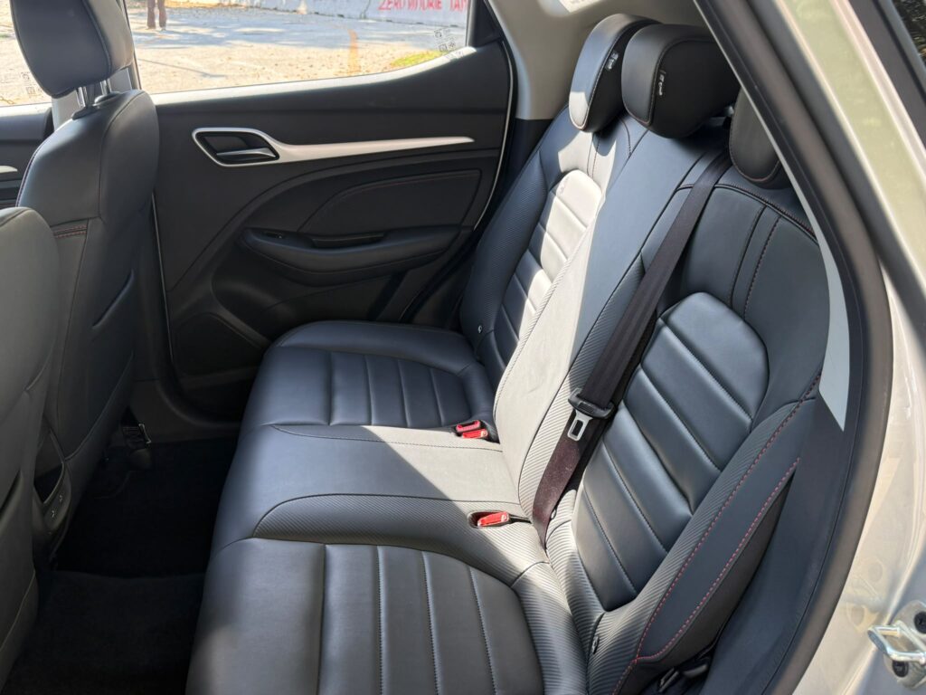 MG ZS 1.5 Benzina LUXURY